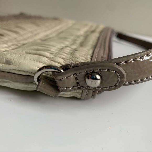 Unique Ombré Nine West Clutch - Picture 4 of 7